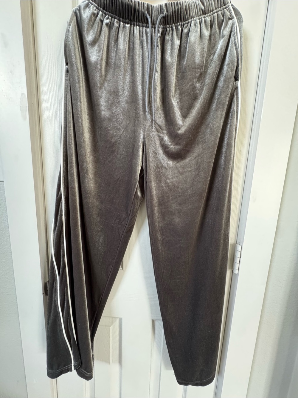 Velvet Grey  Drawstring Relaxed-Fit Pants - Picture 5 of 9
